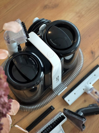 ASPIRATOR PENTRU COVOARE, 600W