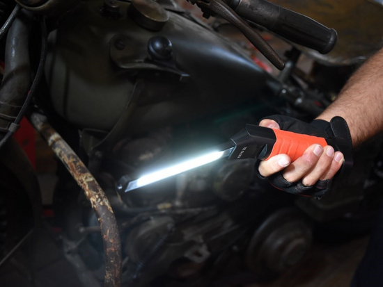 LANTERNĂ CU ACUMULATOR, 5+3W, 600/260LM, USB