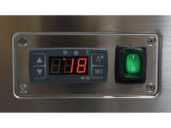 VITRINĂ FIRGORIFICĂ CU REFRIGERARE 500L - NEGRU