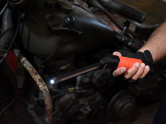 LANTERNĂ CU ACUMULATOR, 5+3W, 600/260LM, USB