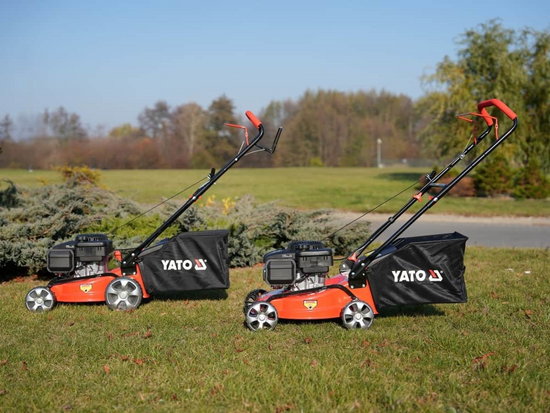 MAȘINĂ DE TUNS IARBA, PE BENZINĂ, CU AUTOPROPULSIE, 41CM