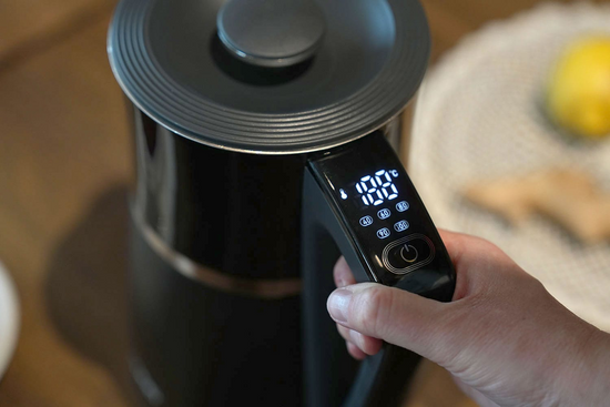 FIERBĂTOR ELECTRIC 1,7L, CONTROLUL TEMPERATURII, NEGRU