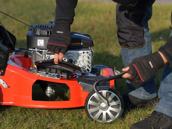 MAȘINĂ DE TUNS IARBA, PE BENZINĂ, CU AUTOPROPULSIE, 46CM