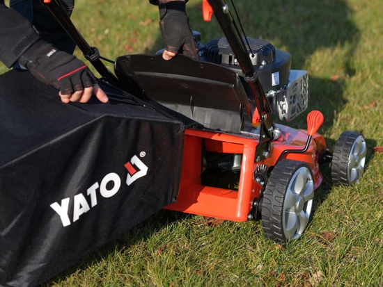 MAȘINĂ DE TUNS IARBA, PE BENZINĂ, CU AUTOPROPULSIE, 41CM