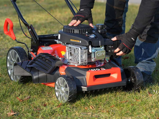 MAȘINĂ DE TUNS IARBA, PE BENZINĂ, CU AUTOPROPULSIE, 46CM
