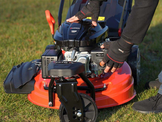 MAȘINĂ DE TUNS IARBA, PE BENZINĂ, CU AUTOPROPULSIE, 53CM, 3 ROȚI