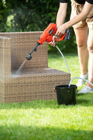 PISTOL DE SPĂLAT 18V, FUNCȚIE DE ASPIRARE A APEI, FĂRĂ ACUMULATOR