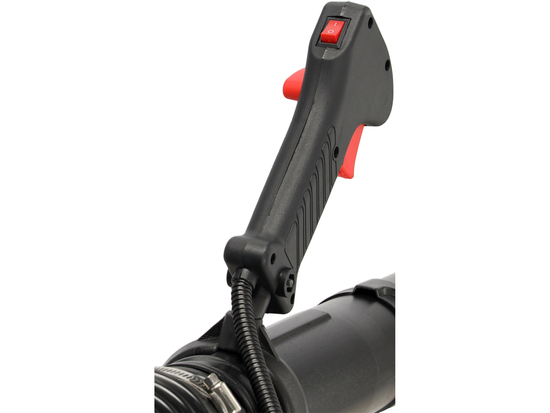 SUFLANTĂ PE BENZINĂ CU PRINDERE PE SPATE