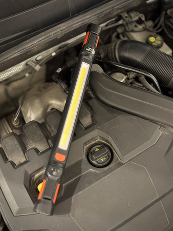 LAMPA DE LUCRU SUB CAPOTA 1000LM