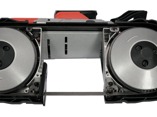 FIERĂSTRĂU CU BANDA 18V, 1X4AH