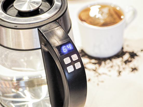 FIERBĂTOR, CANĂ DE STICLĂ, 1,7L, CONTROLUL TEMPERATURII