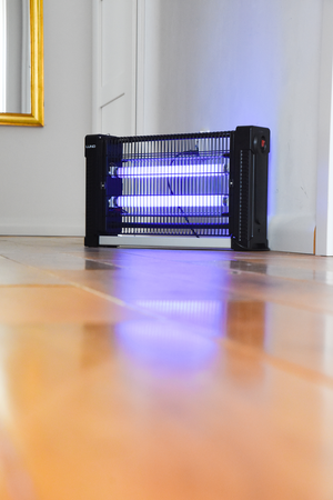 LAMPA INSECTE UV-A 26W