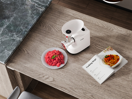 MAȘINĂ DE TOCAT CARNE, 350W