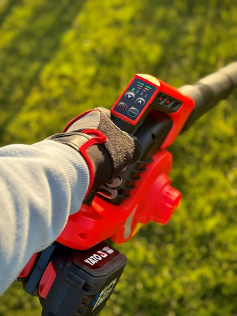 SUFLANTĂ + ASPIRATOR, 36V(2X18V) FĂRĂ ACUMULATOR