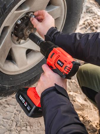 PISTOL DE IMPACT 18V 1/2'' 700NM, 1X3AH