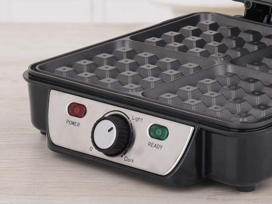 APARAT DE FĂCUT WAFFLES 1100W