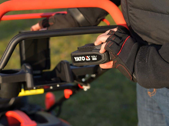 MAȘINĂ DE TUNS IARBA, PE BENZINĂ, CU AUTOPROPULSIE, 53CM, 4.5KW