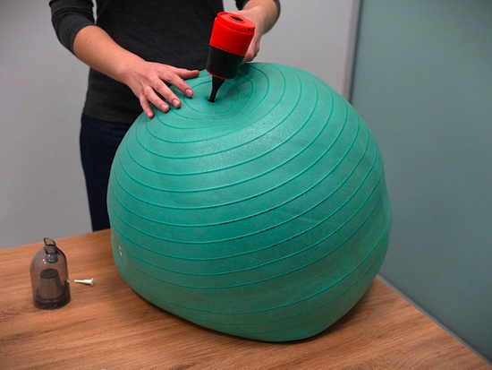 ASPIRATOR + SUFLANTĂ AUTO, 2ÎN1, 70W