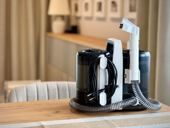 ASPIRATOR PENTRU COVOARE, 600W