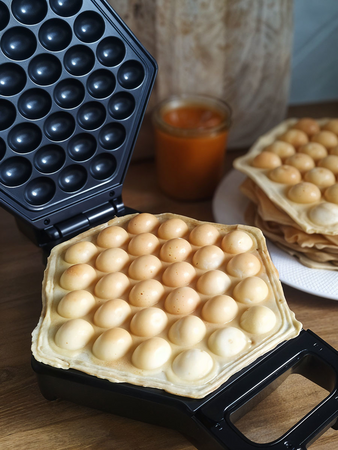 APARAT DE FĂCUT WAFFLES 700W