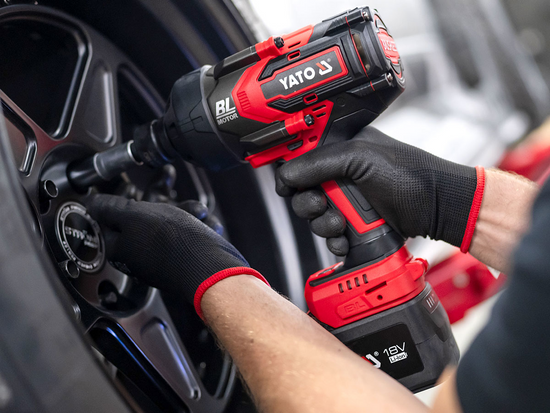 PISTOL DE IMPACT 18V 3/4'' 2400NM, 1X6AH