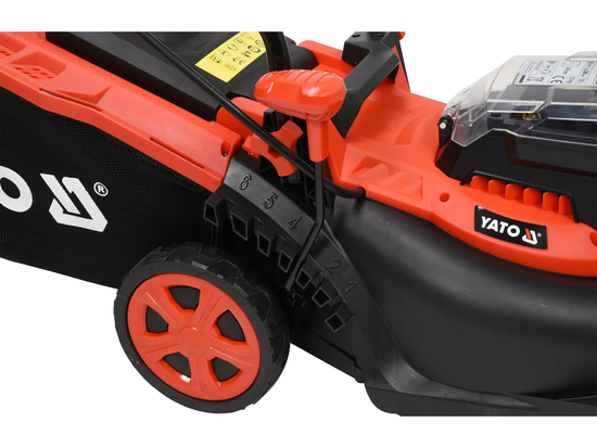 MAȘINĂ DE TUNS IARBĂ 36V=2X18V SET (2 X 2.0AH)