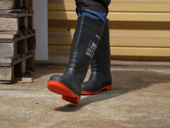 CIZME CAUCIUC, BOMBEU METALIC, MĂRIMEA 42