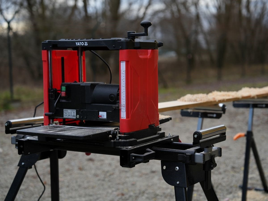 MAȘINĂ DE RINDELUIT 1800W, LĂȚIME MAXIMĂ 330MM